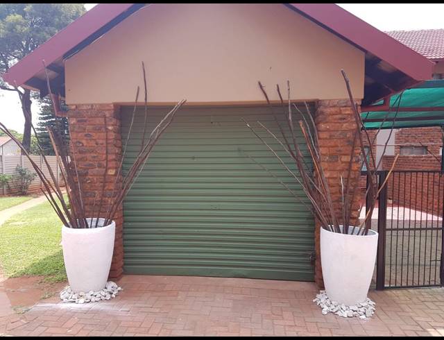 3 BEDROOM DUPLEX FOR SALE IN THE ORCHARDS